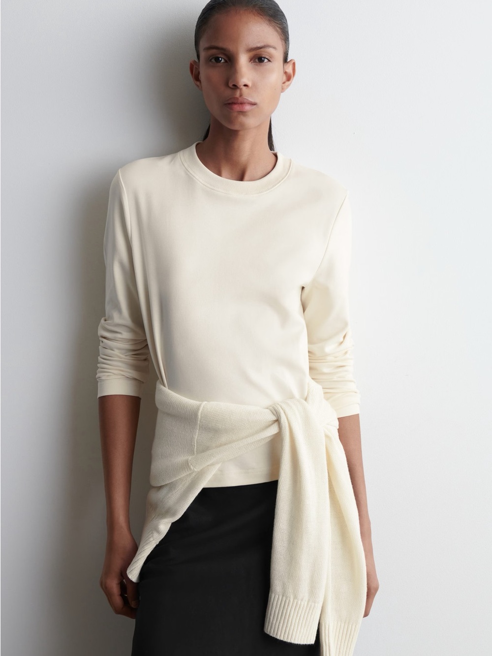 COS Clean Cut Long Sleeve Tshirt Medium